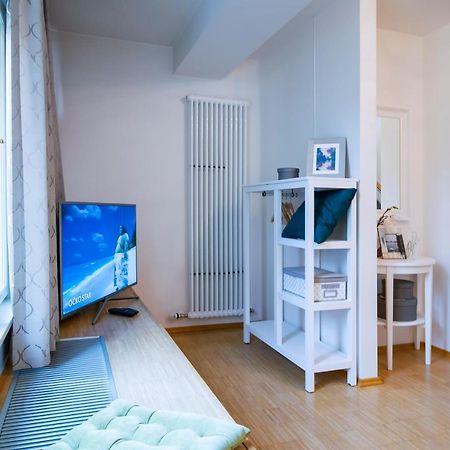 Modern Apartment Charvatova Prag Exterior foto
