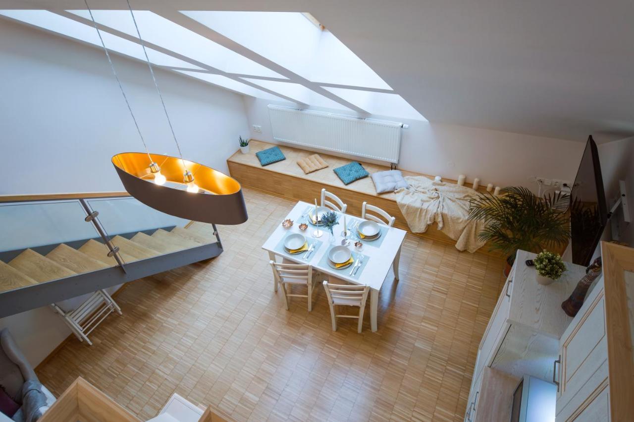 Modern Apartment Charvatova Prag Exterior foto
