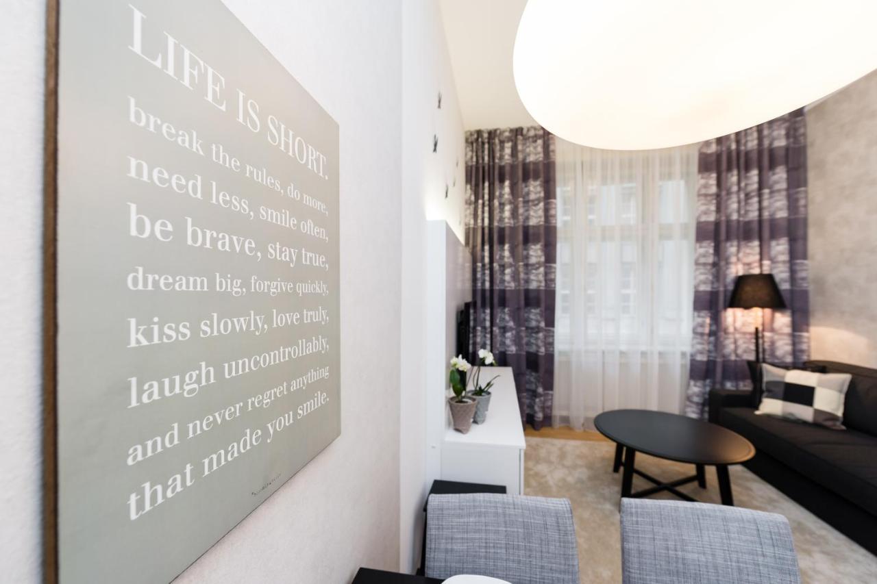 Modern Apartment Charvatova Prag Exterior foto