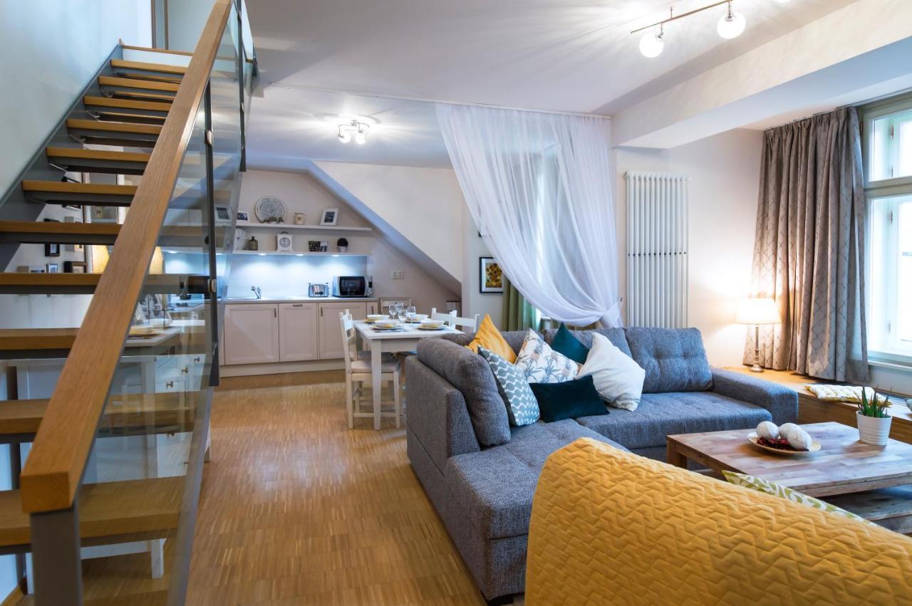 Modern Apartment Charvatova Prag Exterior foto